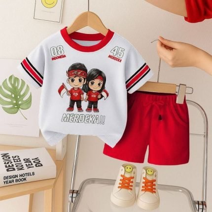kids T-Shirt set with Short pant.